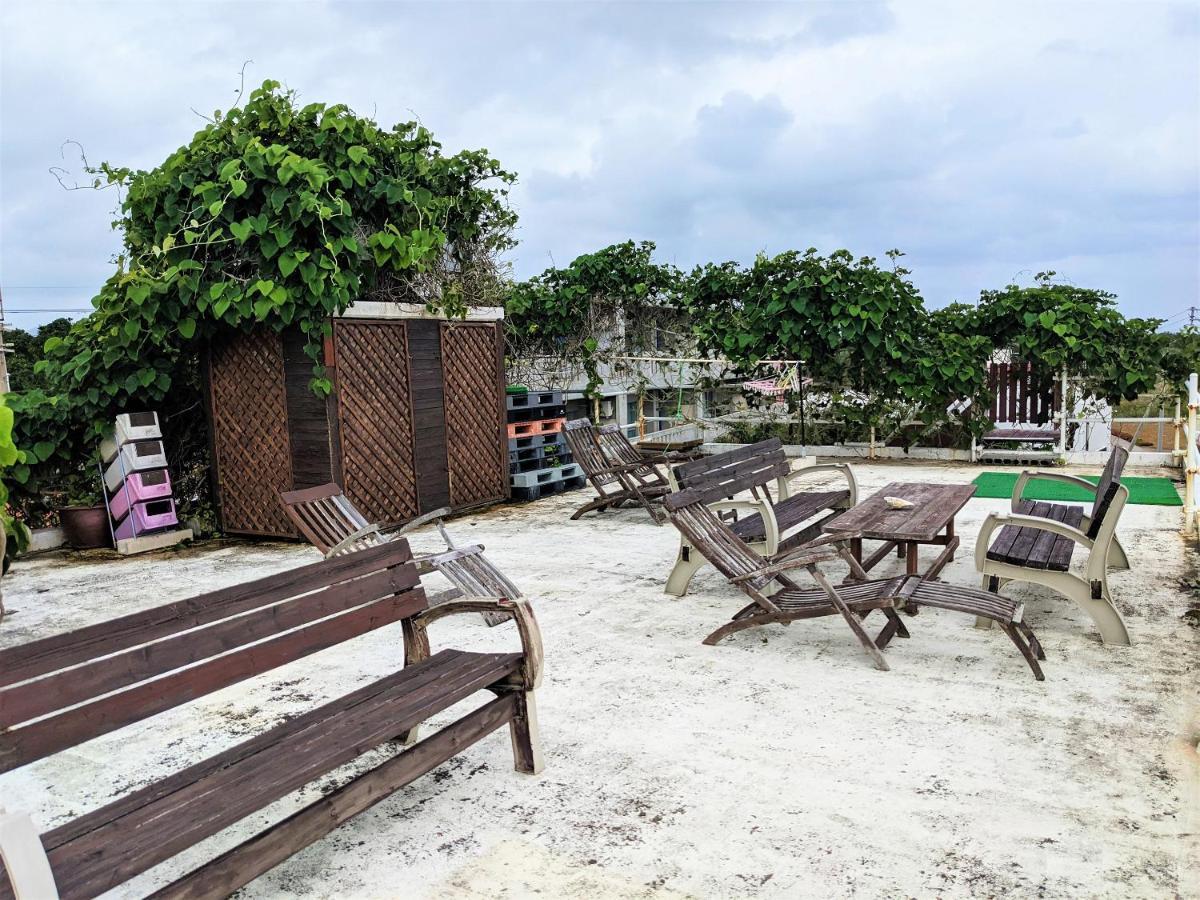 Shiraho Friends House Hotel Ishigaki  Exterior photo